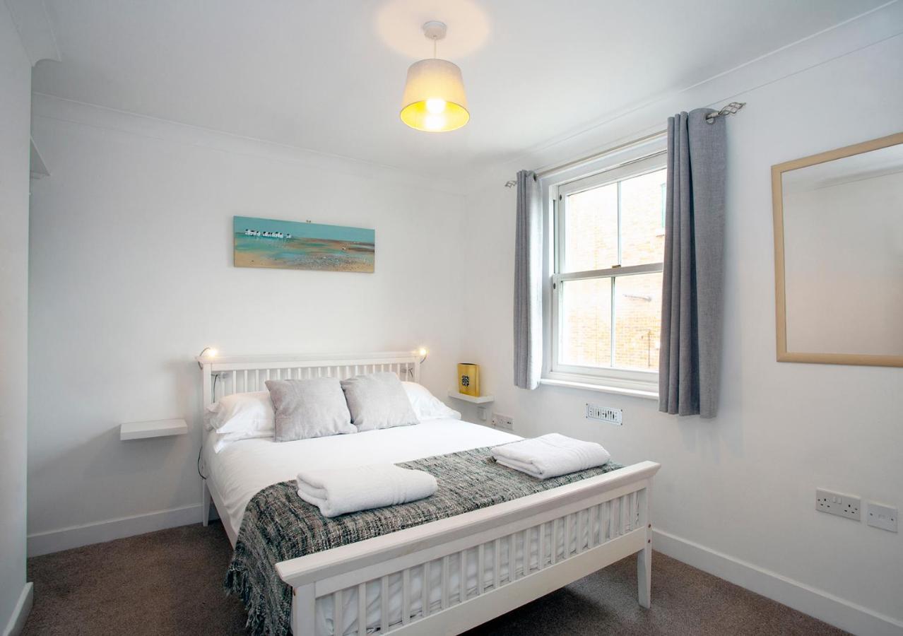The Spires - Cosy apartment just outside of city centre Cantorbéry Extérieur photo